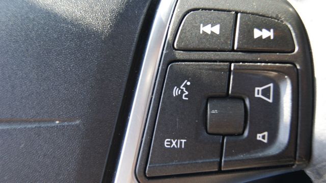 2016 Volvo XC60 3 MONTH WARRANTY , JUST SERVICED , VERY CLEAN INSIDE AND OUT  - 22987798 - 20