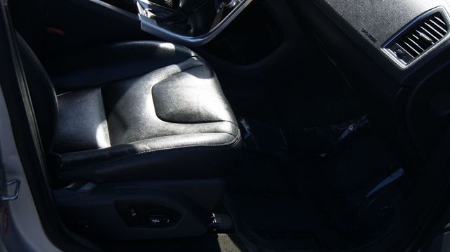 2016 Volvo XC60 3 MONTH WARRANTY , JUST SERVICED , VERY CLEAN INSIDE AND OUT  - 22987798 - 26