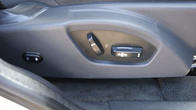 2016 Volvo XC60 3 MONTH WARRANTY , JUST SERVICED , VERY CLEAN INSIDE AND OUT  - 22987798 - 27