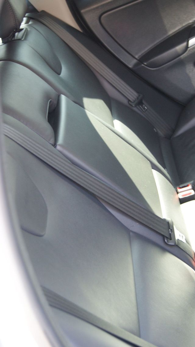 2016 Volvo XC60 3 MONTH WARRANTY , JUST SERVICED , VERY CLEAN INSIDE AND OUT  - 22987798 - 35