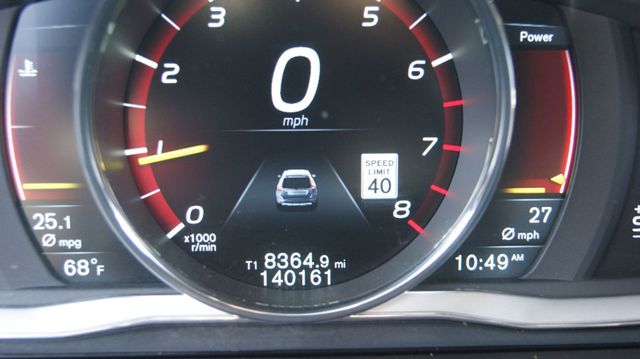 2016 Volvo XC60 3 MONTH WARRANTY , JUST SERVICED , VERY CLEAN INSIDE AND OUT  - 22987798 - 3