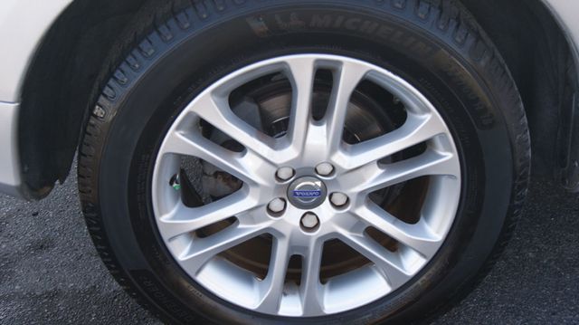 2016 Volvo XC60 3 MONTH WARRANTY , JUST SERVICED , VERY CLEAN INSIDE AND OUT  - 22987798 - 59