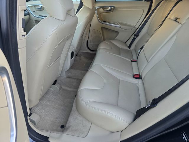 2016 Volvo XC60 AWD 4dr T5 Premier - 23056732 - 10