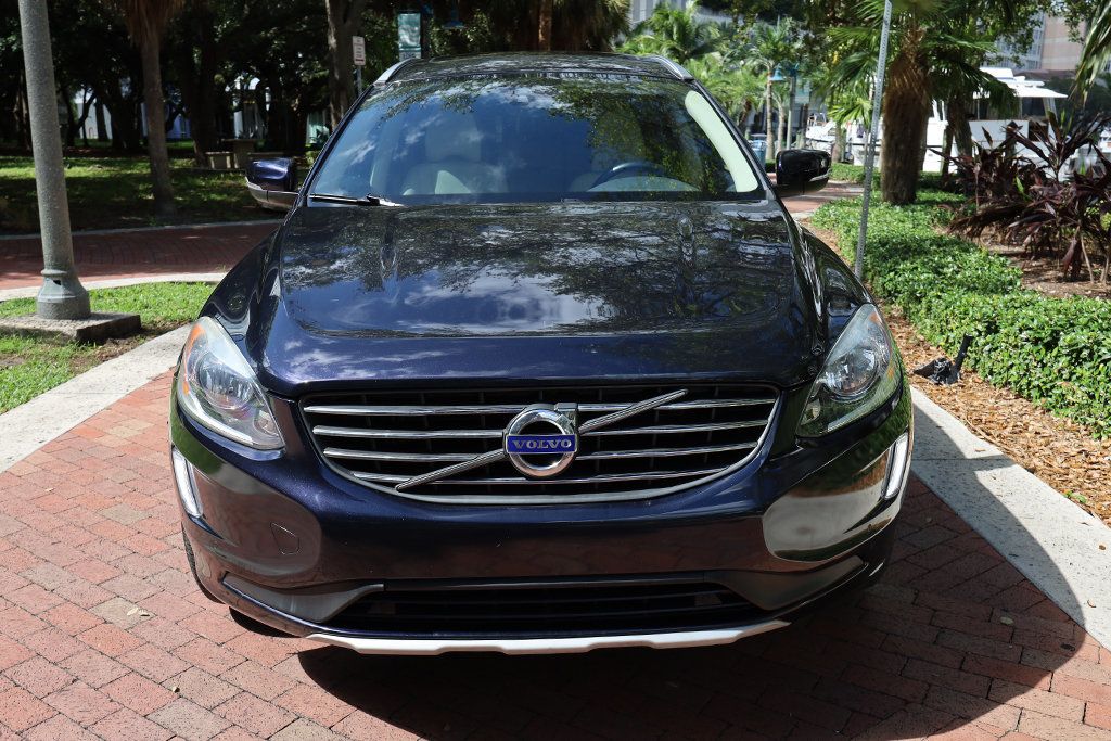 2016 Volvo XC60 T5 Premier photo 14