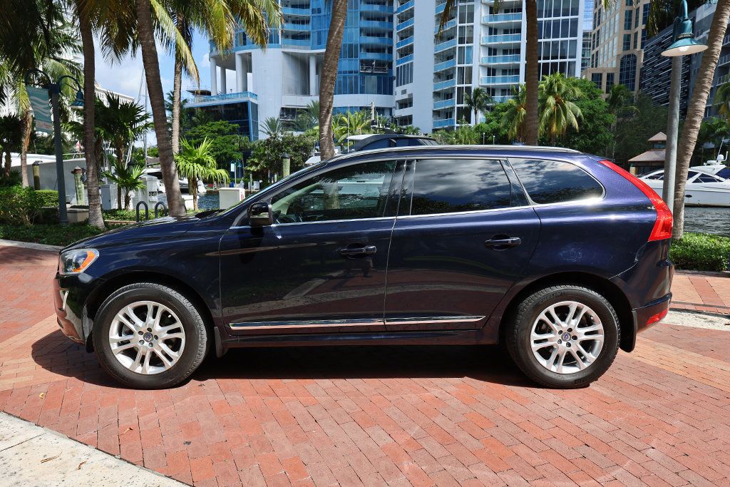 2016 Volvo XC60 T5 Premier photo 2