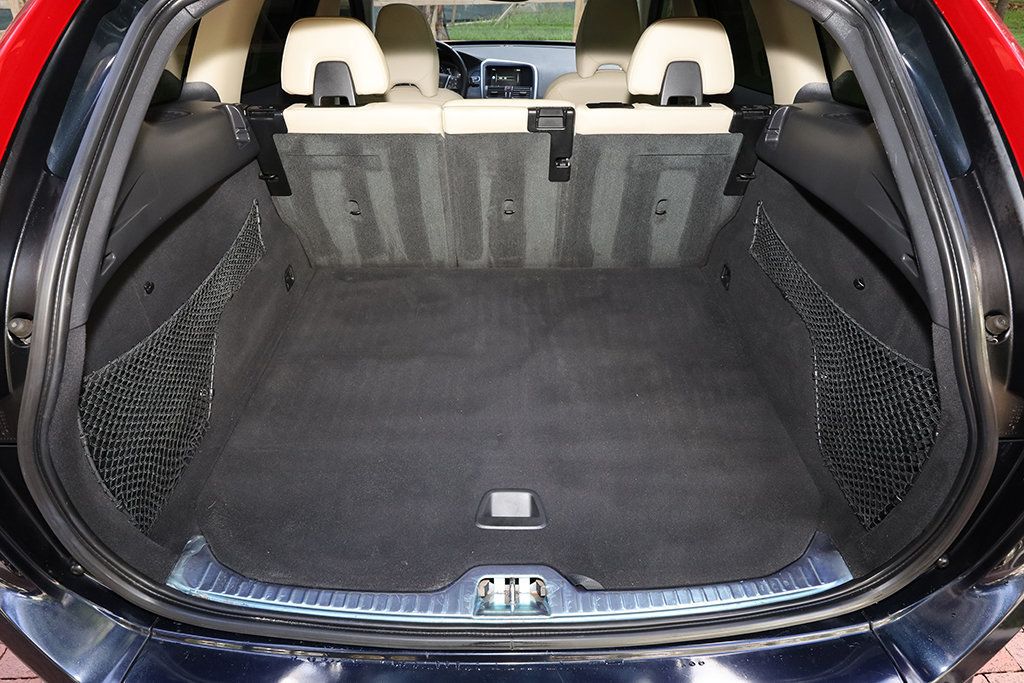 2016 Volvo XC60 T5 Premier photo 21