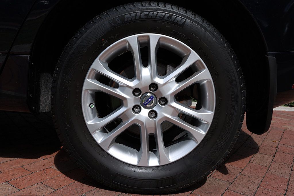 2016 Volvo XC60 T5 Premier photo 47