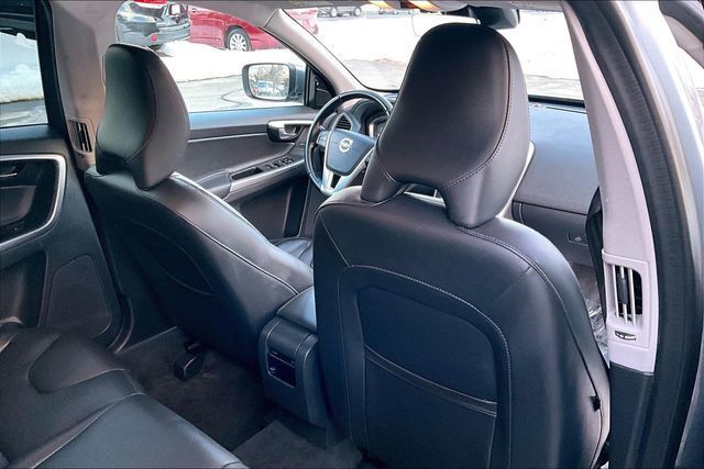 2016 Volvo XC60 AWD 4dr T6 - 22973432 - 14