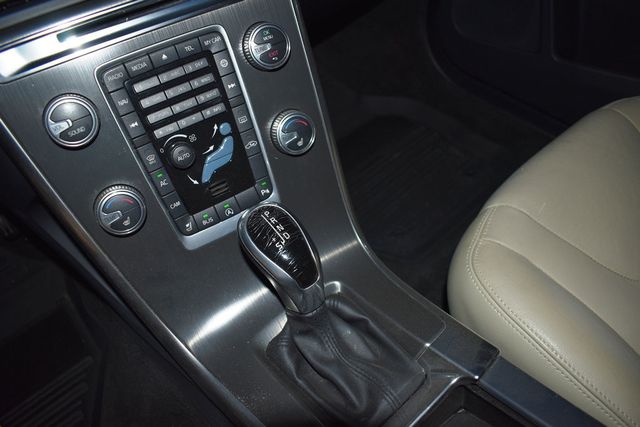 2016 Volvo XC60 AWD 4dr T6 Drive-E - 23011145 - 18