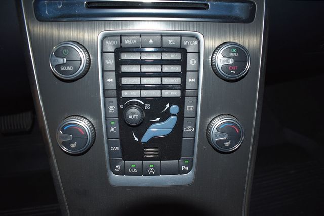 2016 Volvo XC60 AWD 4dr T6 Drive-E - 23011145 - 19