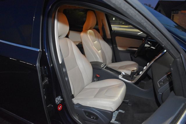 2016 Volvo XC60 AWD 4dr T6 Drive-E - 23011145 - 2