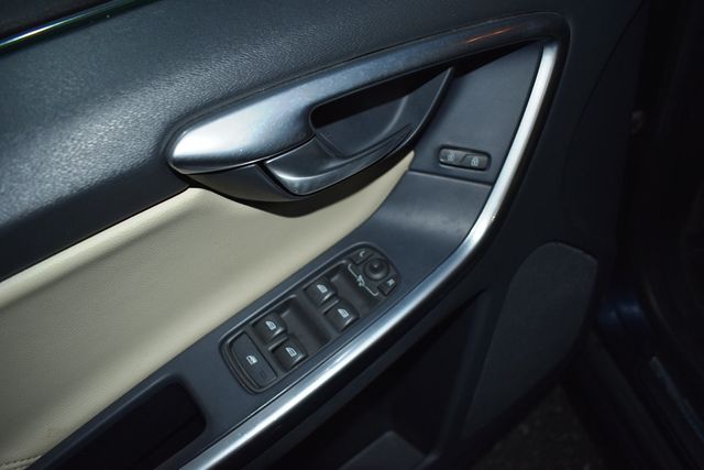 2016 Volvo XC60 AWD 4dr T6 Drive-E - 23011145 - 30