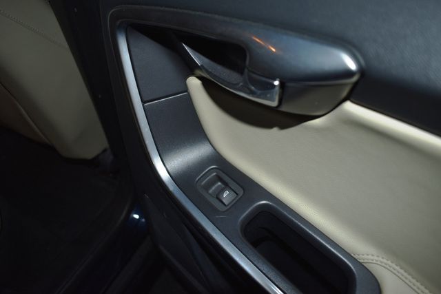 2016 Volvo XC60 AWD 4dr T6 Drive-E - 23011145 - 31