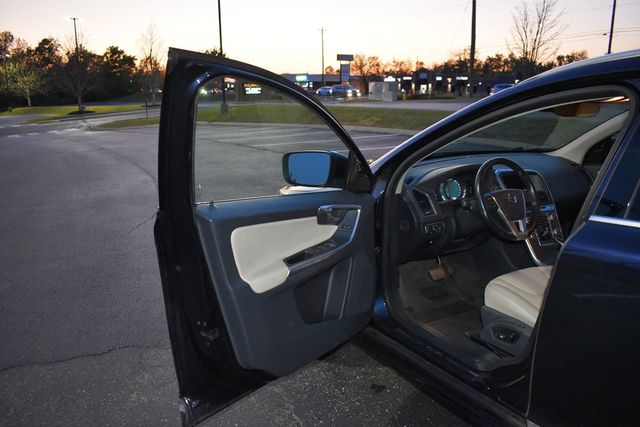 2016 Volvo XC60 AWD 4dr T6 Drive-E - 23011145 - 46