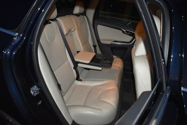 2016 Volvo XC60 AWD 4dr T6 Drive-E - 23011145 - 4