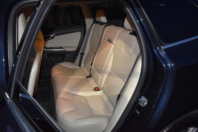 2016 Volvo XC60 AWD 4dr T6 Drive-E - 23011145 - 5