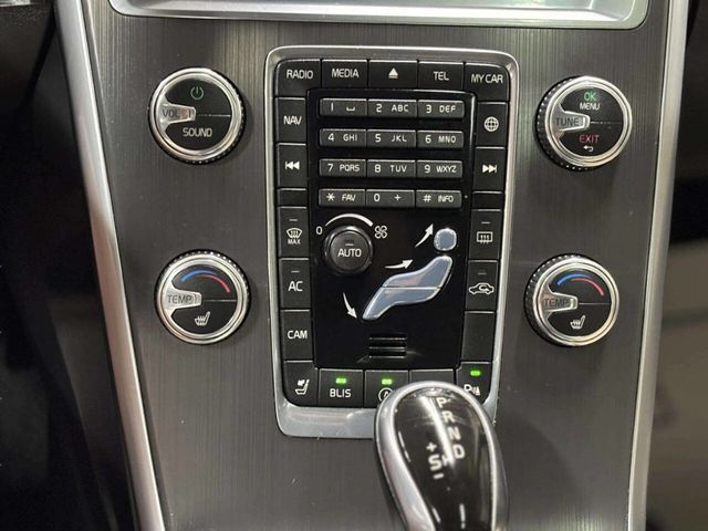 2016 Volvo XC60 AWD 4dr T6 Drive-E - 23005209 - 25