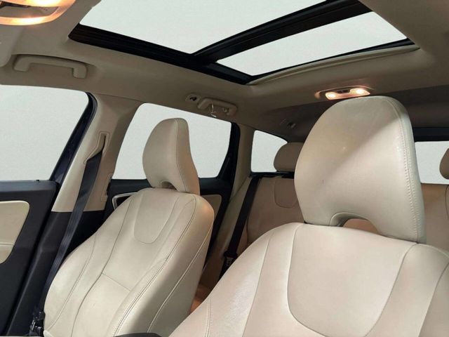 2016 Volvo XC60 AWD 4dr T6 Drive-E - 23005209 - 27