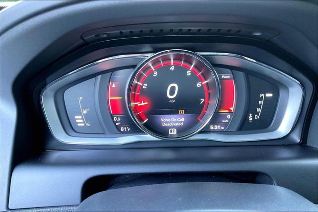 2016 Volvo XC60 AWD 4dr T6 Drive-E R-Design - 23016302 - 23