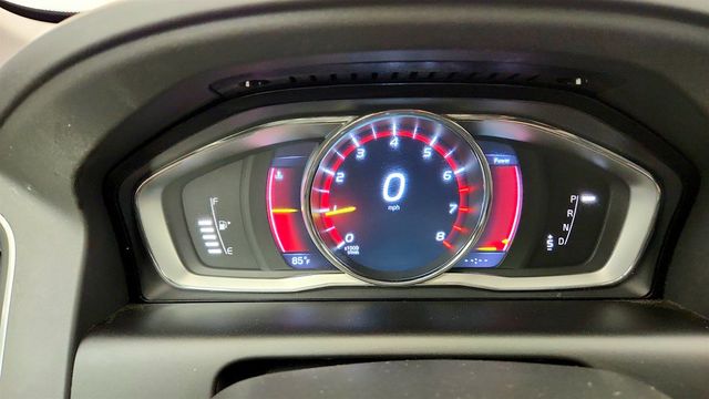2016 Volvo XC60 AWD 4dr T6 Drive-E w/ Proximity & BLIS Packages + 20'' Wheels - 23042717 - 14
