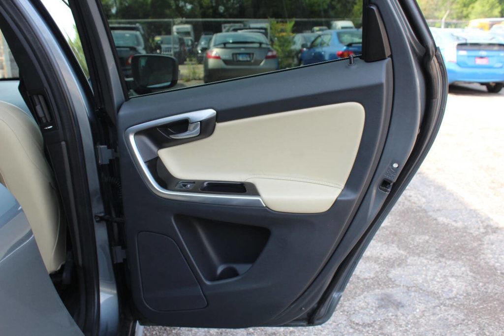 2016 Volvo XC60 AWD 4dr T6 Platinum - 22899817 - 16