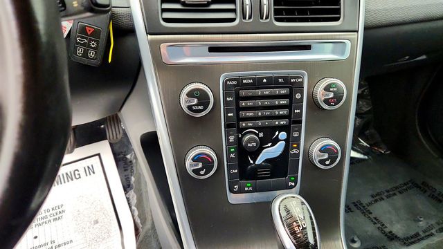 2016 Volvo XC60 AWD 4dr T6 w/ Convenience, Proximity & BLIS Pkgs - 23068354 - 15