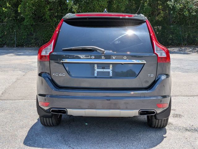 2016 Volvo XC60 T5 Drive-E FWD Premier's photo