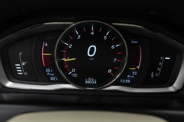 2016 Volvo XC60 FWD 4dr T5 Drive-E Premier - 23083917 - 16