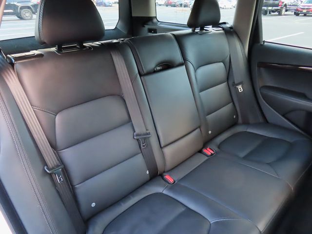 2016 Volvo XC70 AWD 4dr Wagon T5 Platinum - 22944748 - 28