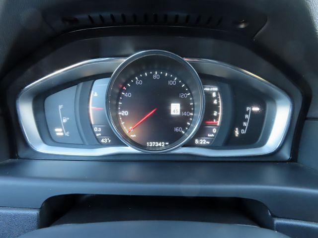 2016 Volvo XC70 AWD 4dr Wagon T5 Platinum - 23000687 - 38