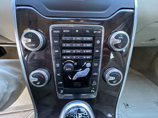 2016 Volvo XC70 AWD 4dr Wagon T5 Premier - 22972083 - 18