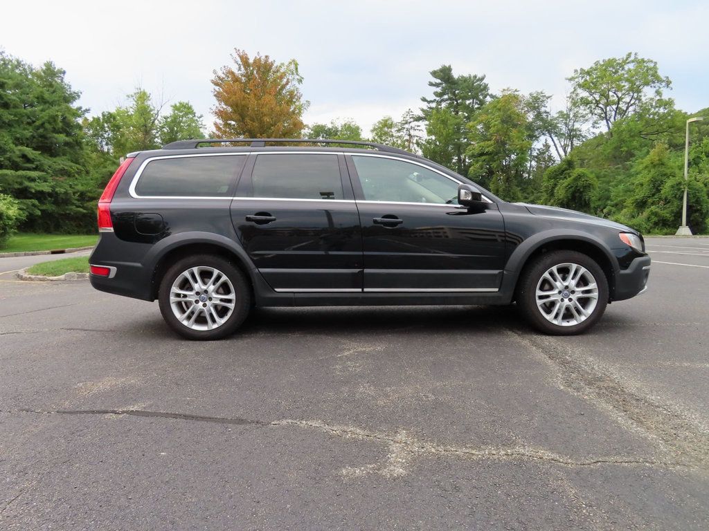 2016 Volvo XC70 T5 Premier photo 17