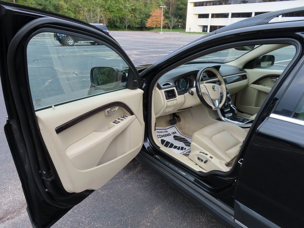 2016 Volvo XC70 T5 Premier photo 22