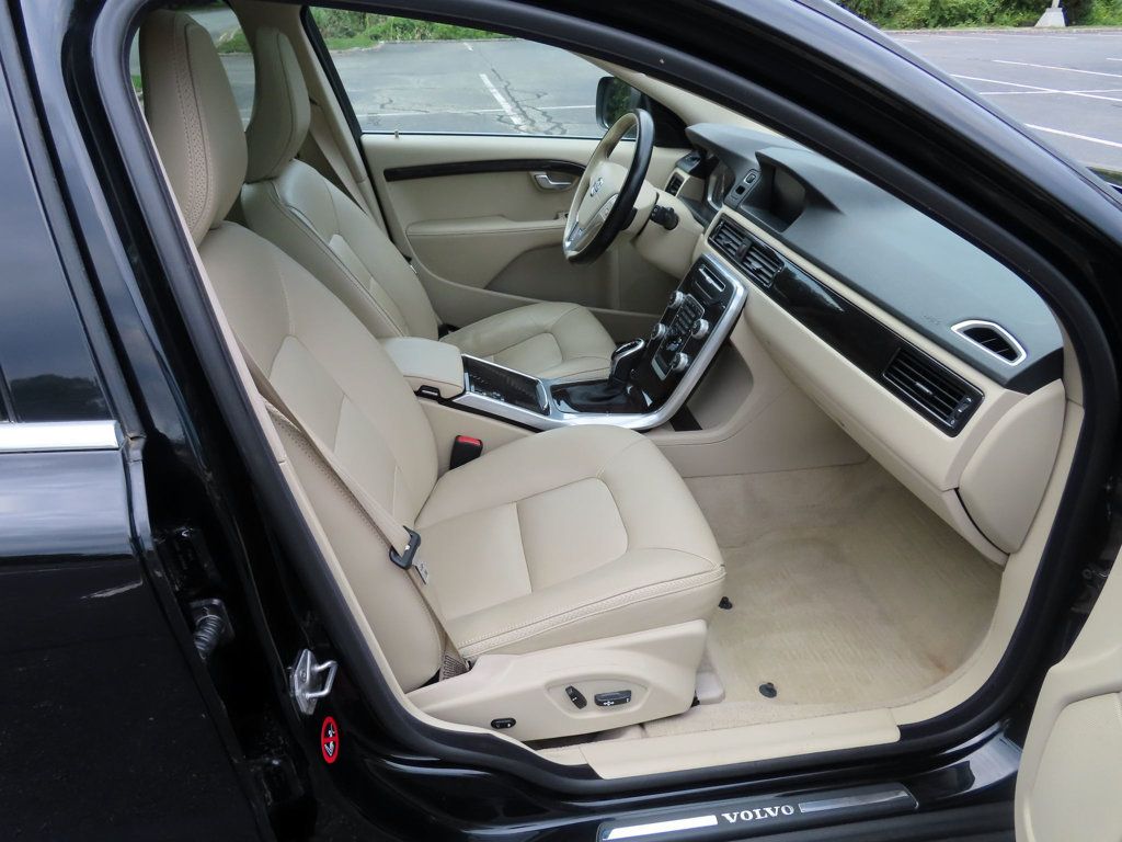 2016 Volvo XC70 T5 Premier photo 25
