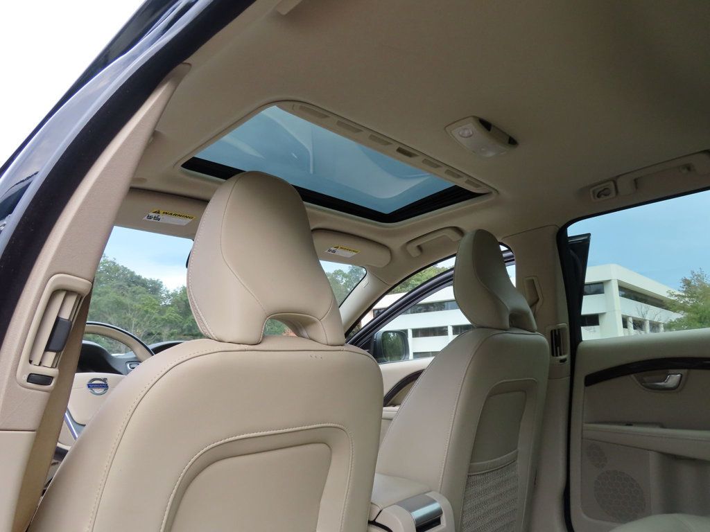 2016 Volvo XC70 T5 Premier photo 9
