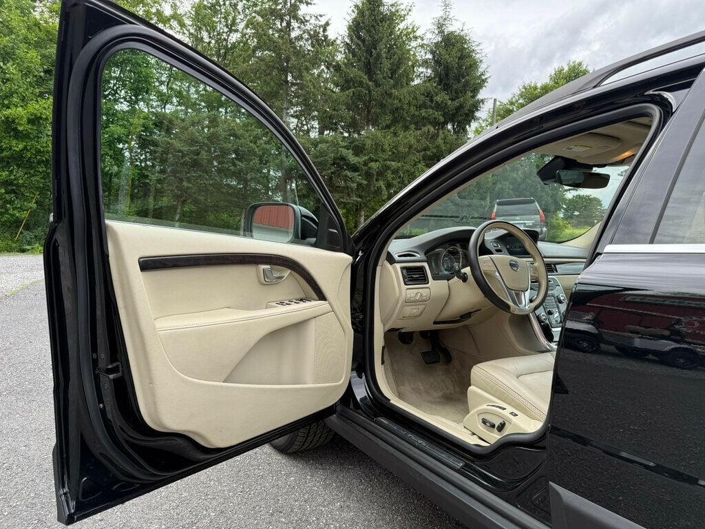 2016 Volvo XC70 T5 Premier photo 17