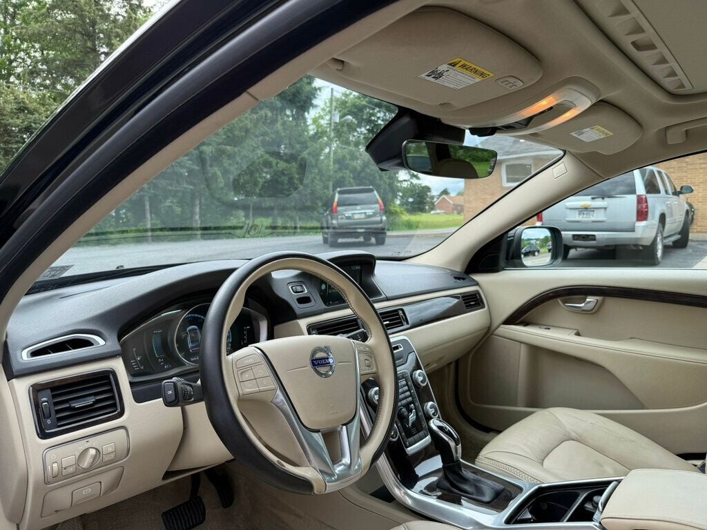 2016 Volvo XC70 T5 Premier photo 23