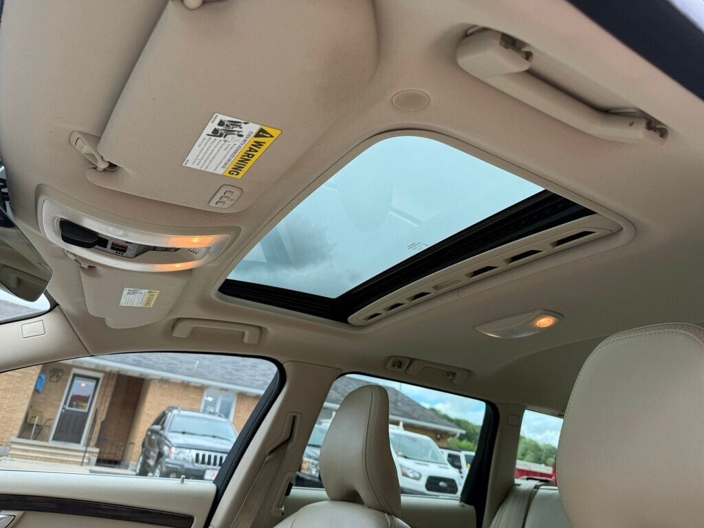 2016 Volvo XC70 T5 Premier photo 25