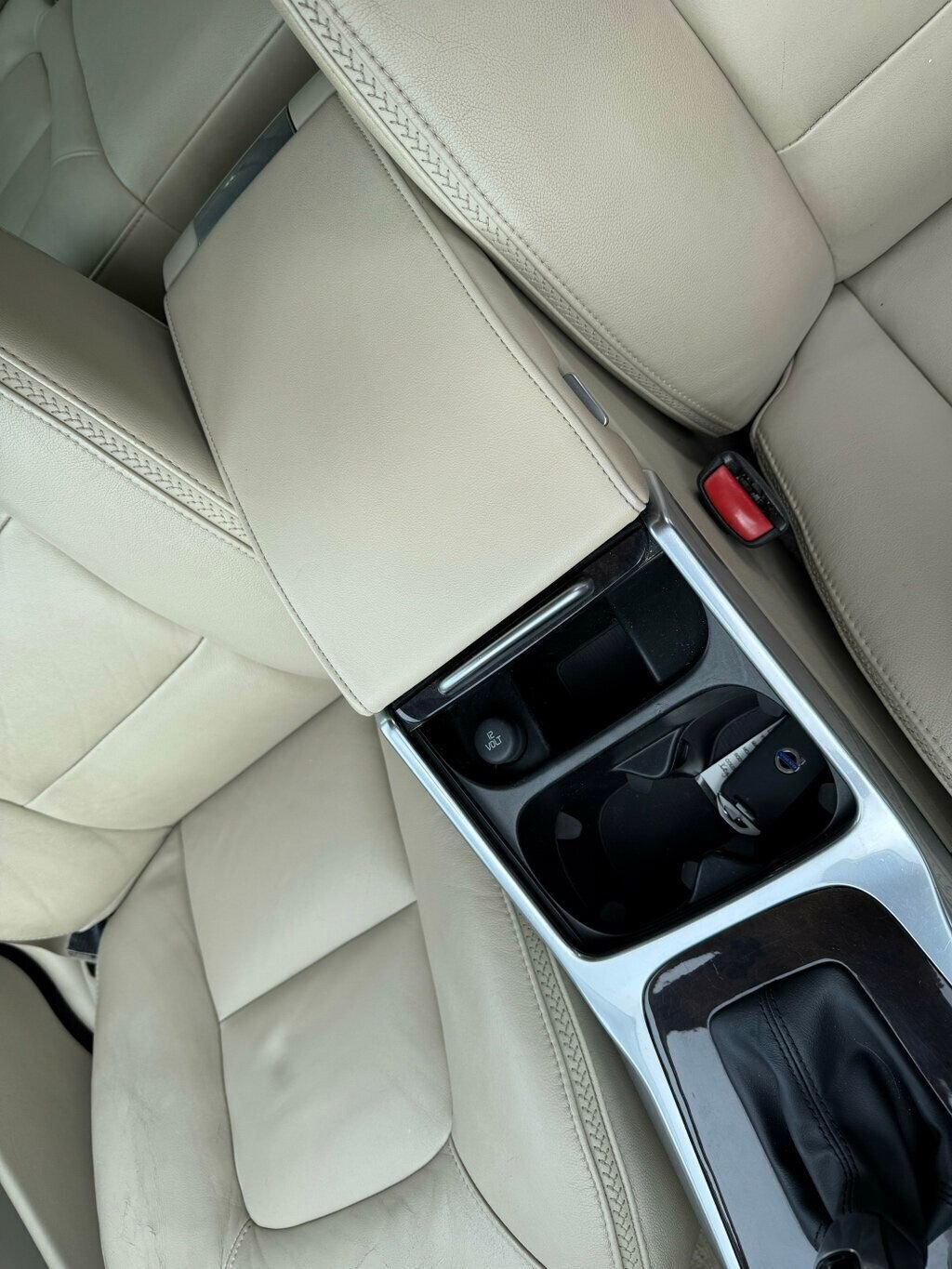 2016 Volvo XC70 T5 Premier photo 30