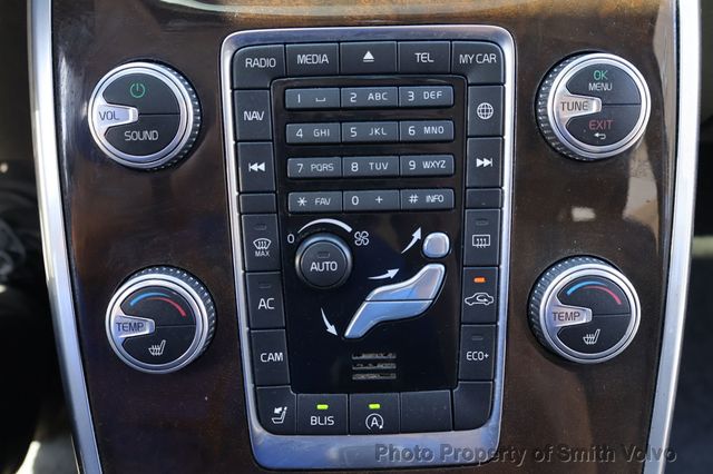 2016 Volvo XC70 FWD 4dr Wagon T5 Drive-E Premier - 22994418 - 18