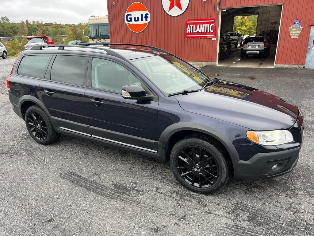 2016 Volvo XC70 T5 Platinum Classic AWD Station Wagon - 22605226 - 1