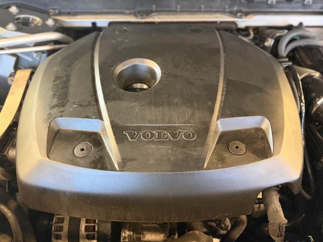 2016 Volvo XC90 AWD 4dr T5 Momentum - 23017533 - 38