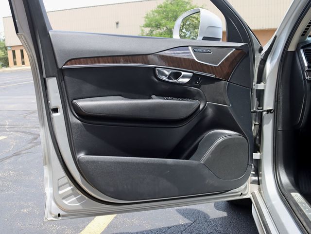 2016 Volvo XC90 AWD 4dr T6 Momentum - 22875771 - 25