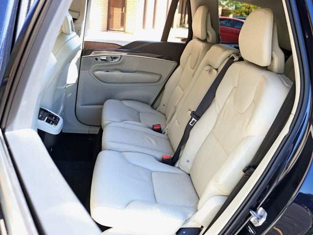 2016 Volvo XC90 AWD 4dr T6 Momentum - 23088131 - 24