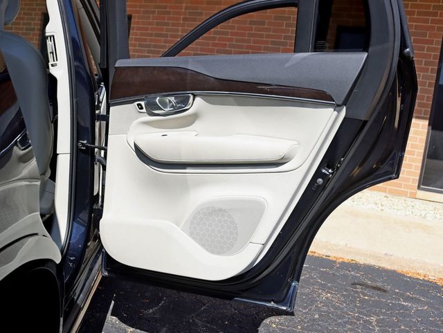 2016 Volvo XC90 AWD 4dr T6 Momentum - 23088131 - 31