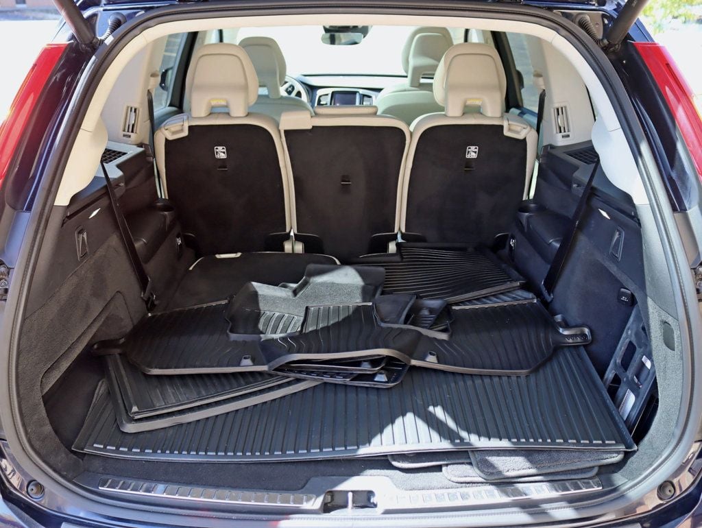 2016 Volvo XC90 AWD 4dr T6 Momentum - 23088131 - 32