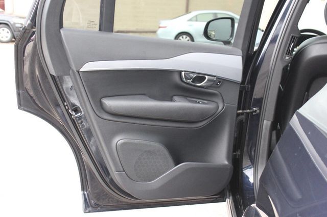 2016 Volvo XC90 AWD 4dr T6 Momentum - 22893440 - 12