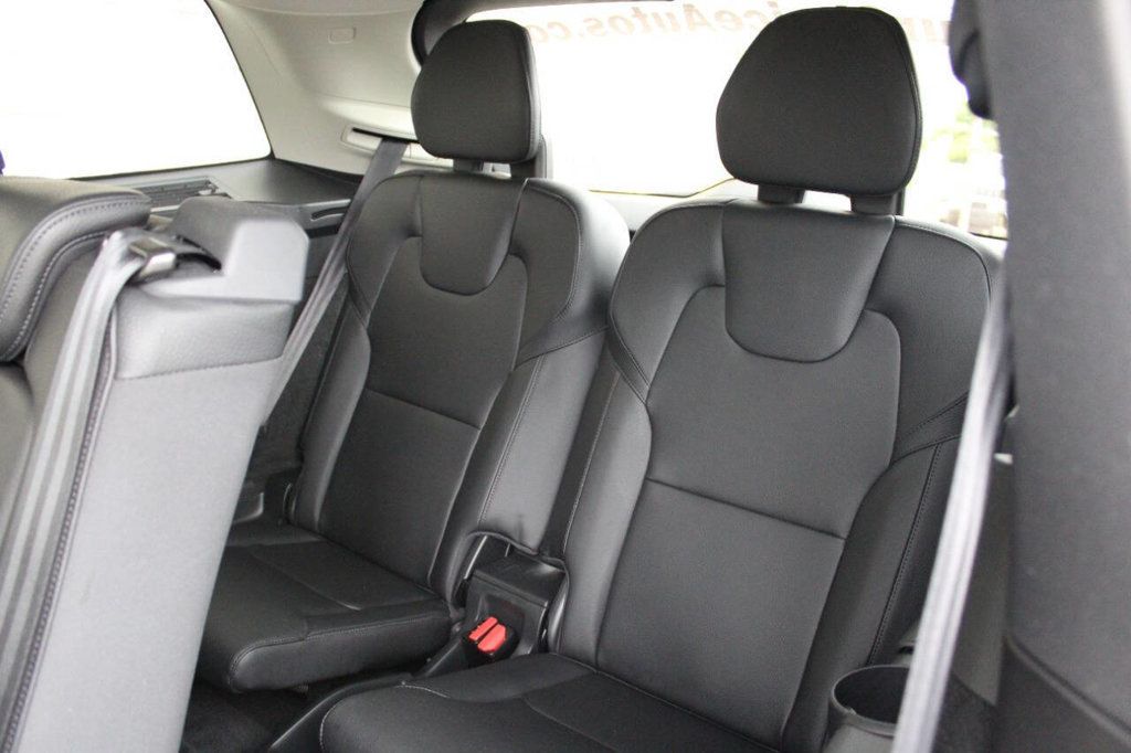 2016 Volvo XC90 AWD 4dr T6 Momentum - 22893440 - 14