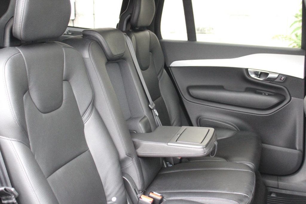 2016 Volvo XC90 AWD 4dr T6 Momentum - 22893440 - 18