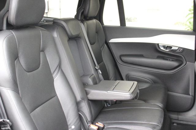 2016 Volvo XC90 AWD 4dr T6 Momentum - 22893440 - 18